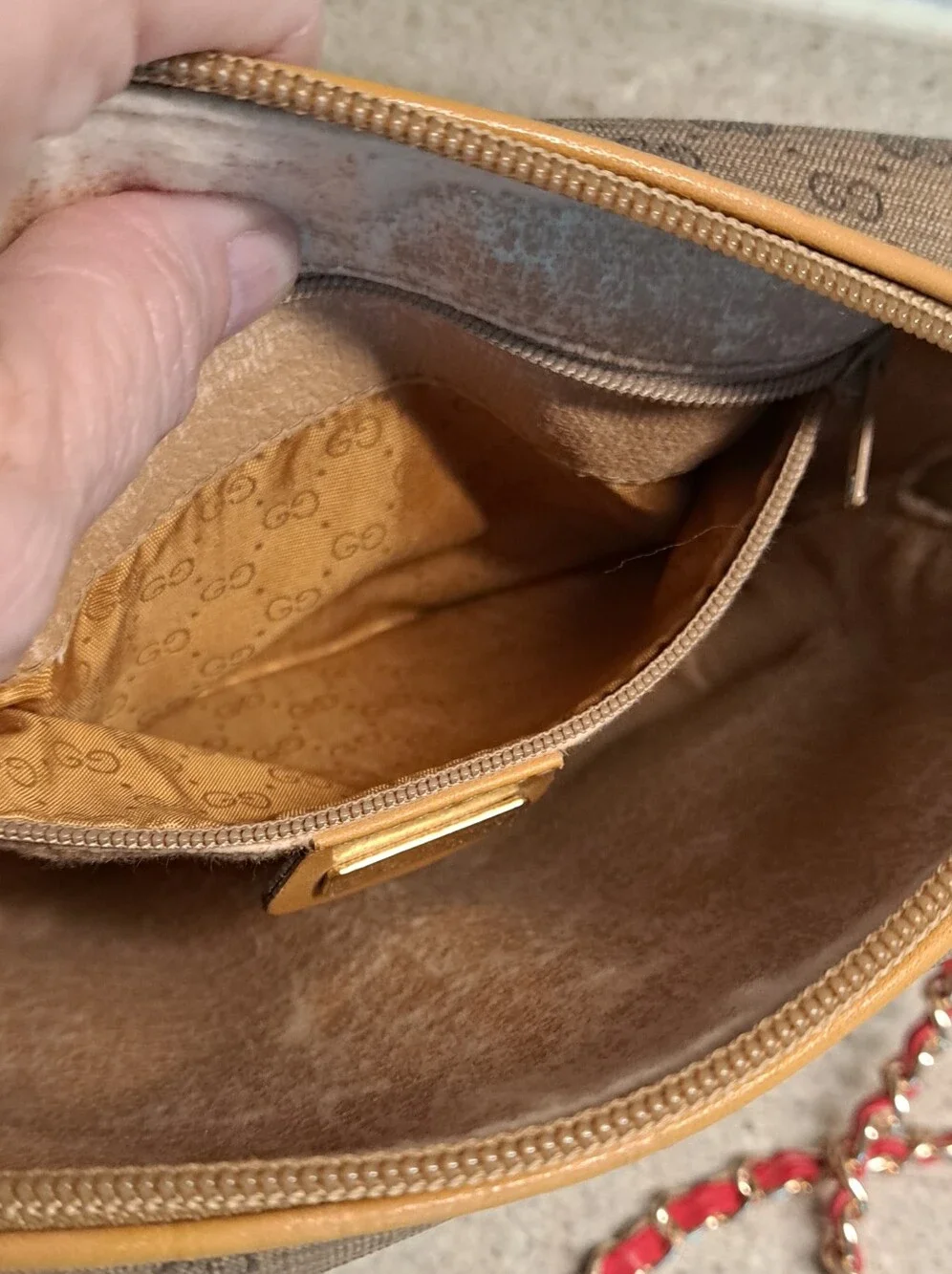 Gucci Shoulder Bag